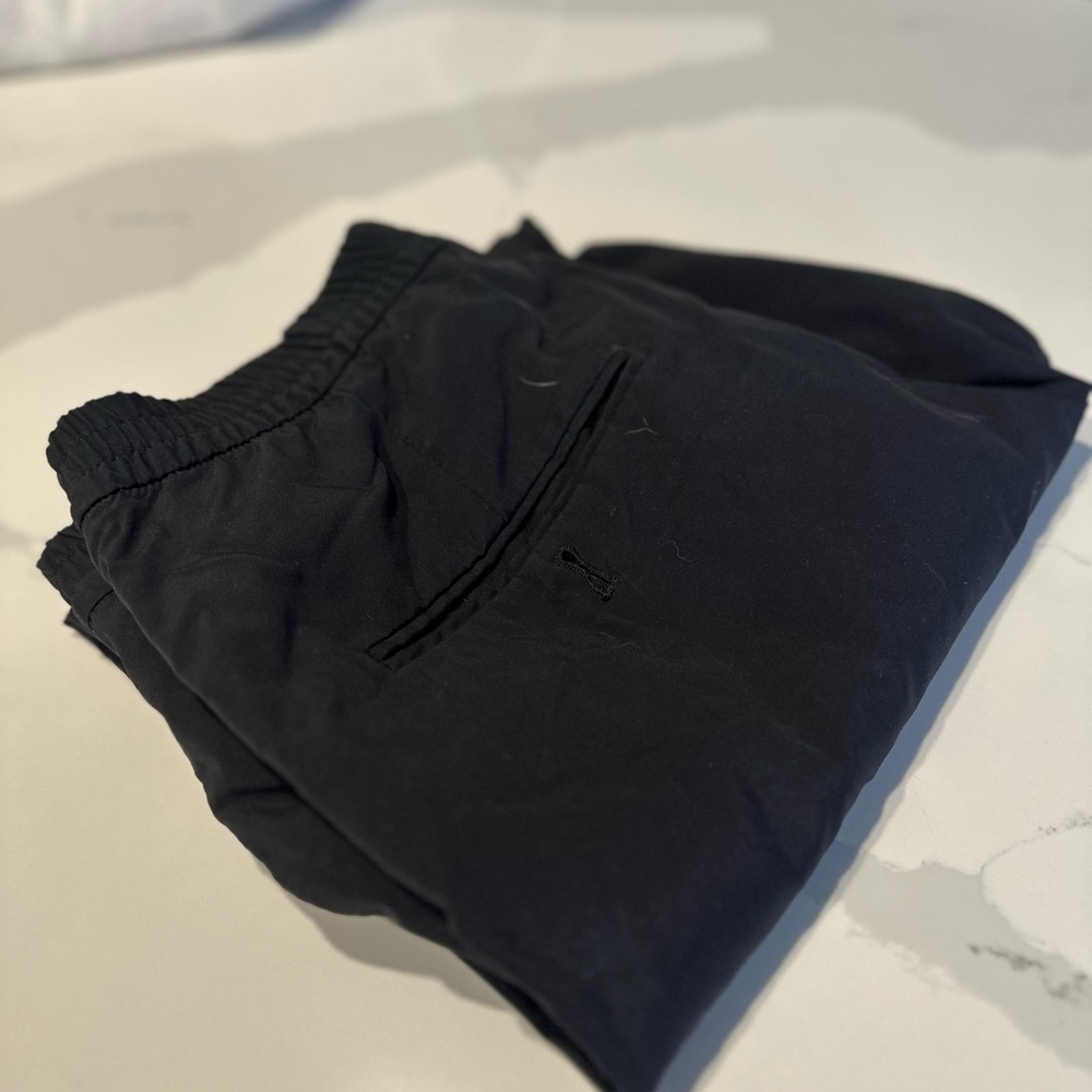 Zara Men's Relaxed Fit Dark Jeans